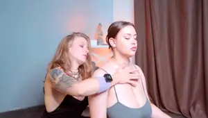 Brunette babe 69 lesbian fucks tattooed blonde