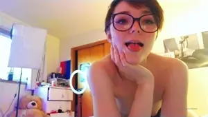 Katie amateur brunette girl toying pussy with a vibrator
