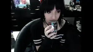 Hot amateur webcam teen masturbates for their fans