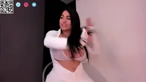 Colombiana Pechugona