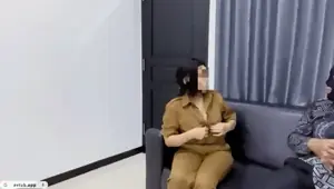 Curhat Naik Jabatan Ibu Guru Berujung Pengecrotan