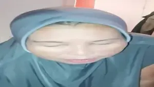Tante Stw Jilbab Mode Sange Sama Pacarnya Di Hotel