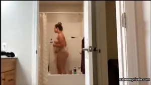 MM, stepdaughters'round ass on hidden cam