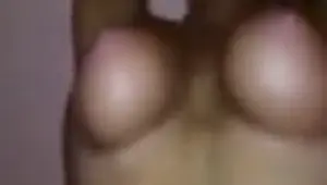Amateur gf gets finger fucked