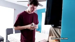 Dildoing her butt to make space for cock