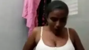 Mallu amateur shows pussy