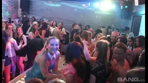 i like to party 29