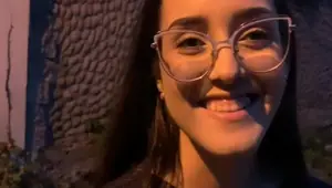 Me aprovecho de ESTUDIANTE DE ENFERMERIA REAL