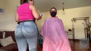 Delicious cream pie for big ass hairdresser !