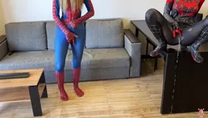 Oh, no, I was bitten by a black spider! And I was bitten by a red one. Let's squirt!