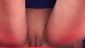 Euro Girl Outdoor Upskirt Pussy Flash