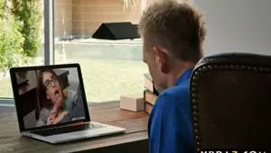 Stepdaughter teen loves everything about watching porn Layla London
