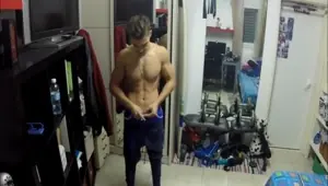 Hot Arik Israeli muscle guy strips and cums 1