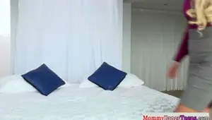 REALITY KINGS Busty milf in threeway pussyfucked