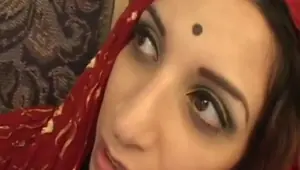 Indian babe with a hot sweet ass