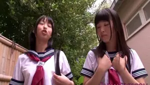 ERITO Petite Japanese schoolgirls love threeway