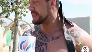 LECHE69 Fucking the Reporter