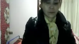 Chinese Grandma Strips Off Her Clothes