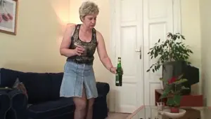 GRANDMA FRIENDS Old granny double penetration