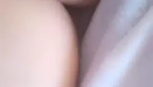 bbw arab play in her pussy