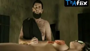 Carmen Electra Sexy Scene in Meet The Spartans
