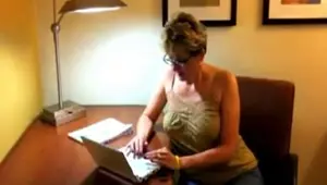 Homemade mature wife sucking and gets facial