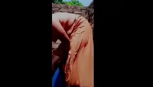 Asks the woman to send her nude MMS. Take a bath and record