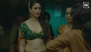 Kareena Kapoor Hot Kissing Scenes