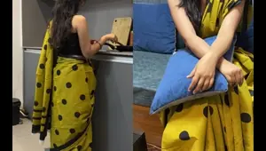 Seeing Bhabhi alone in the room, I had sex with her. Mani Bhabhi was in trouble, after that I had my semen.